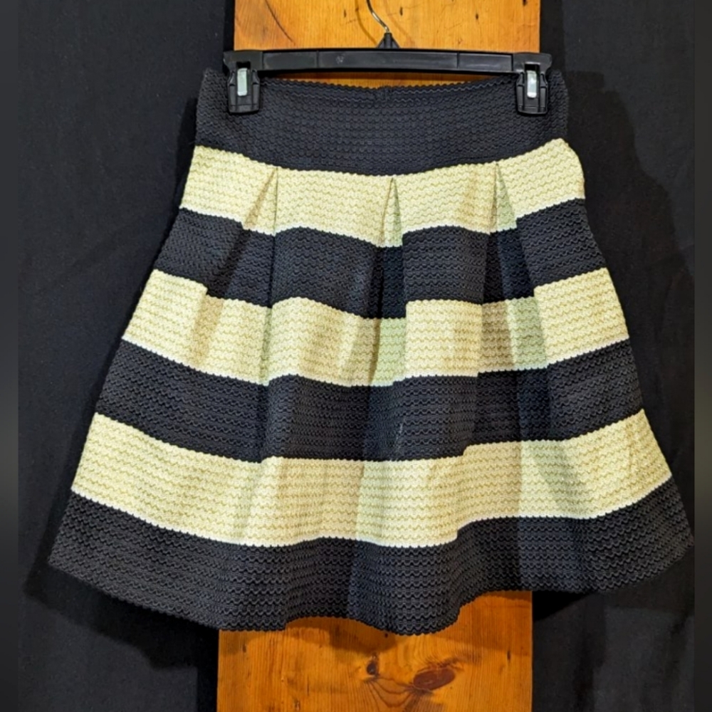 Xhilaration Gold / Black Stripped Skirt (Med)
